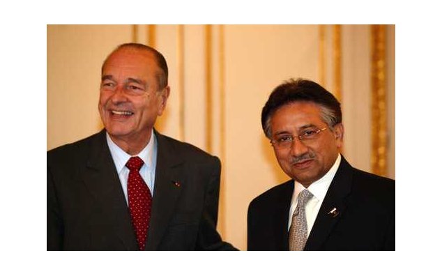 Meeting between President Jacques Chirac and President General Pervez Musharraf, President of the Islamic Republic of Pakistan (Elysée, 08.12.2004)